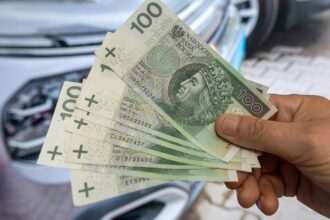 Kredyt na wakacje – jak nie przepłacić? Rady doświadczonego doradcy