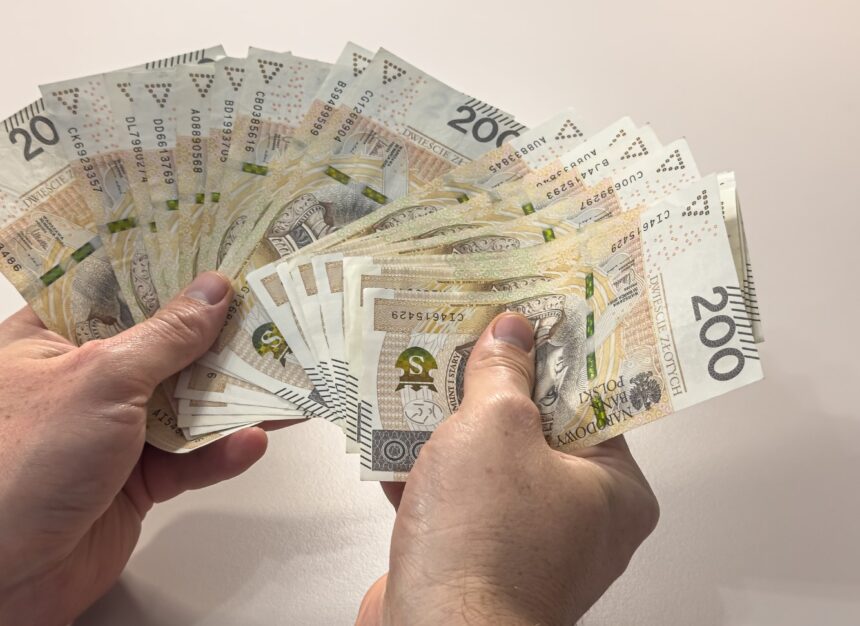 Szybki kredyt dla studenta. Życie studenckie wiąże się z licznymi wydatkami, które często przewyższają możliwości finansowe młodych ludzi.