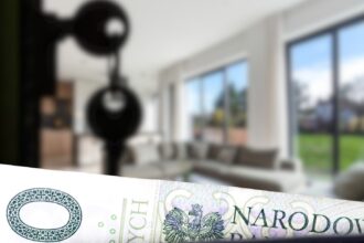 Co jest potrzebne do kredytu? Otrzymanie kredytu to proces, który wymaga spełnienia określonych kryteriów finansowych i formalnych
